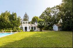 Pessac - Chartreuse style house with park