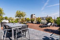 Boulogne – A 3-bed apartment with a superb roof terrace