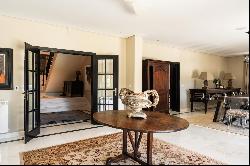 Luxury and Elegance in Penha Longa Resort: Sophisticated 6+1 Bedroom Villa**