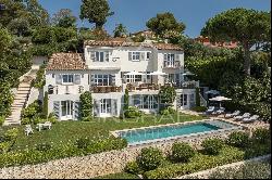 Mougins Village - Superb property with sea view