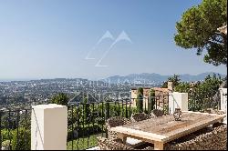 Mougins Village - Superb property with sea view