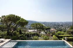 Mougins Village - Superb property with sea view