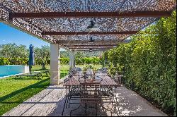 Ménerbes - Provencal farmhouse with swimming pools