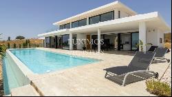 Luxury 5-bedroom villa with sea views in Monte Rei, Algarve, Portugal