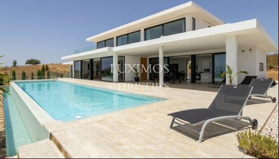 Luxury 5-bedroom villa with sea views in Monte Rei, Algarve, Portugal