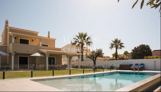 5-bedroom villa with pool, gym and jacuzzi in Gal, Algarve, Portugal