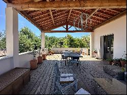 6,3 ha organic winegrowing property near Pézenas, house and cellar