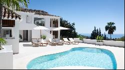 Spacious and bright large villa in the area of Rosario, Marbella East