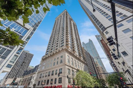 10 E Delaware Place 33B