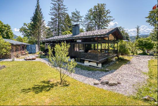 Chalet meets design: individual architect's house in the midst of magnificent nature