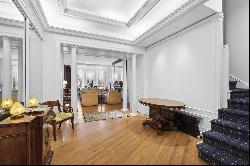 152 East 63rd Street 1/2 1/2