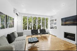 152 East 63rd Street 1/2 1/2