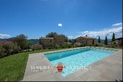 FARMHOUSE WITH POOL FOR SALE IN UMBERTIDE, UMBRIA