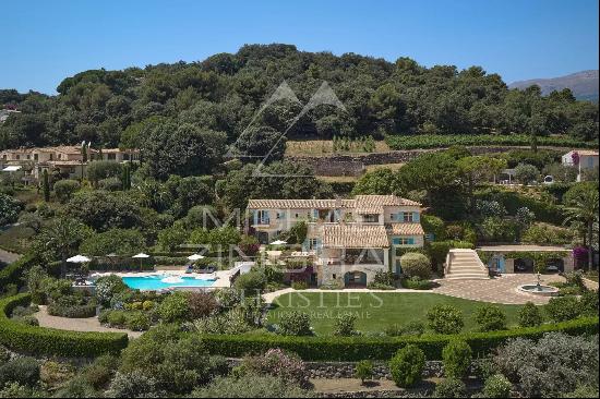 Co-exclusive: Exceptional property on 1 HA of land