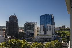 5 bedrooms with garage and stunning views over the river and city in Amoreiras