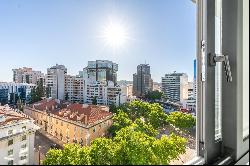 5 bedrooms with garage and stunning views over the river and city in Amoreiras