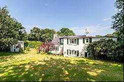 PICTURESQUE DETACHED GRANITE FAMILY HOME