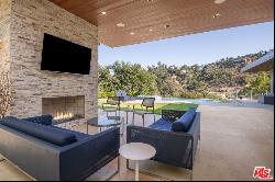 10802 Alta View Dr