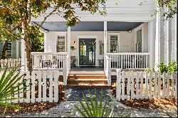 Renovated Florida Cottage With Lookout Tower Just Steps From Beach