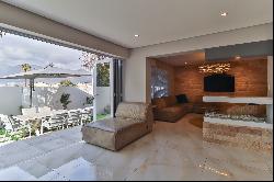 Modern duplex in a small exclusive gated estate in Southern Paarl