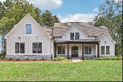 Spectacular New Home in Cuscowilla