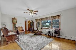 285 Mount Pleasant Road,Hauppauge, NY, 11788