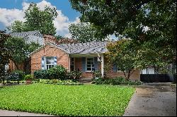 Charming Red Brick Cottage