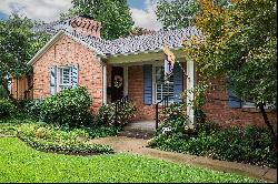 Charming Red Brick Cottage