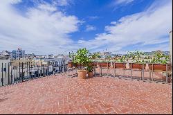 Newly built 1 bedroom apartment with 7sqm terrace in El Raval, Barcelona