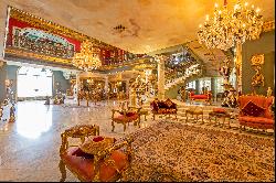 Lavish Grand Mansion at Orabi