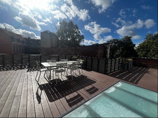 VIEUX LILLE! SUPERB RECENT HOUSE 140M2  FULLY FURNISHED, GARAGE 2 CARS + PARK