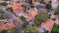 Captivating corner lot in the San Cristóbal neighborhood