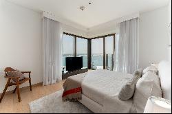 Luxury apartment in Jumeirah Bay Island