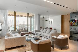 Luxury apartment in Jumeirah Bay Island