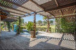 Family Home on the 15th Fairway of the Jack Nicklaus Signature Golf Course