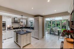 Ridgway Road, Farnham, Surrey, GU9 8NN