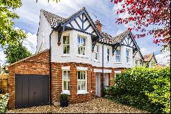 Ridgway Road, Farnham, Surrey, GU9 8NN