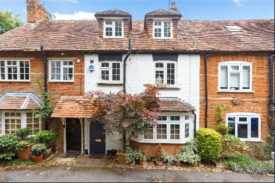 Stable Cottages, Temple Lane, Temple, Marlow, SL7 1SA