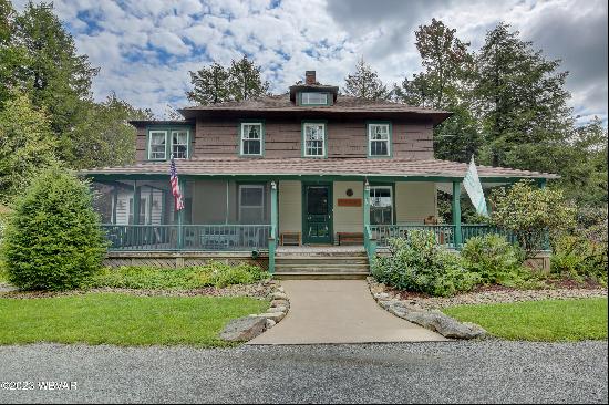 86 Mineral Springs Avenue, Eagles Mere PA 17731