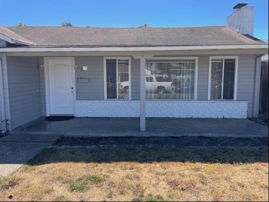 360 Reata Street, Salinas CA 93906