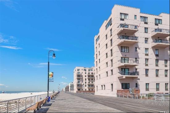 100 W Broadway #2P, Long Beach NY 11561