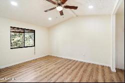 411 N Clear View Drive, Flagstaff AZ 86001