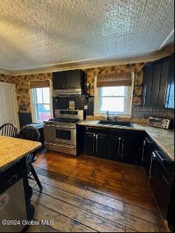 35 River Street, Hoosick Falls NY 12090