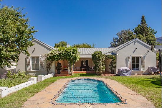 Family home in the historical town of Franschhoek