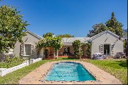 Family home in the historical town of Franschhoek