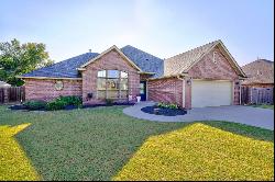 4621 Gracelann, Shawnee OK 74804