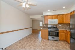 187 Evergreen Rd Unit 8A, Edison Twp. NJ 08837