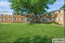 187 Evergreen Road Unit 8A, Edison NJ 08837