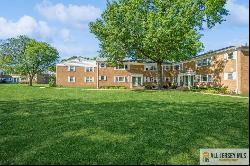 187 Evergreen Road Unit 8A, Edison NJ 08837