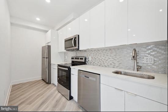 2301 Grays Ferry Avenue Unit 3, Philadelphia PA 19146